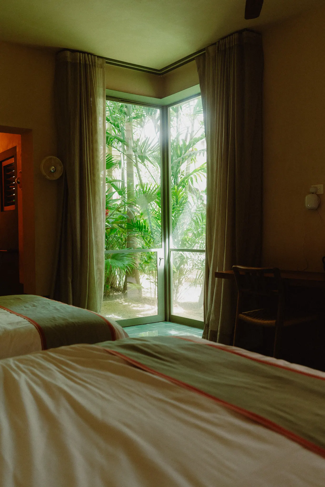 Foto Naturally Cooled Bedroom