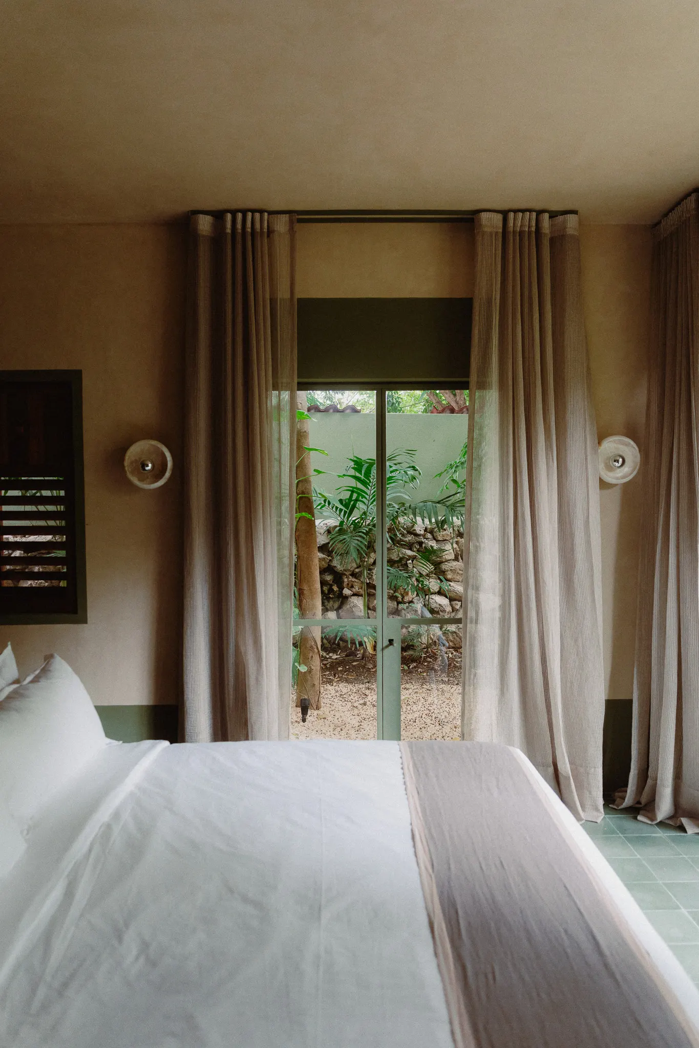 Foto Lower Jungle Canopy Bedroom