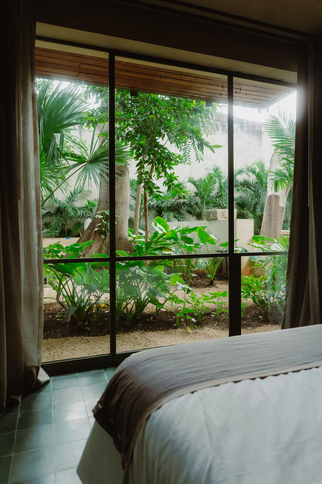 Foto Lower Jungle Canopy Bedroom